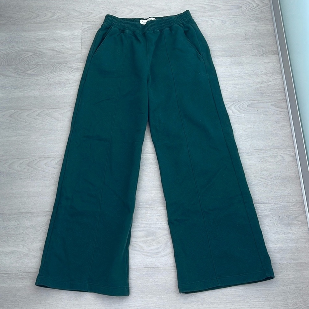 Abercrombie Wide Leg Sweatpant